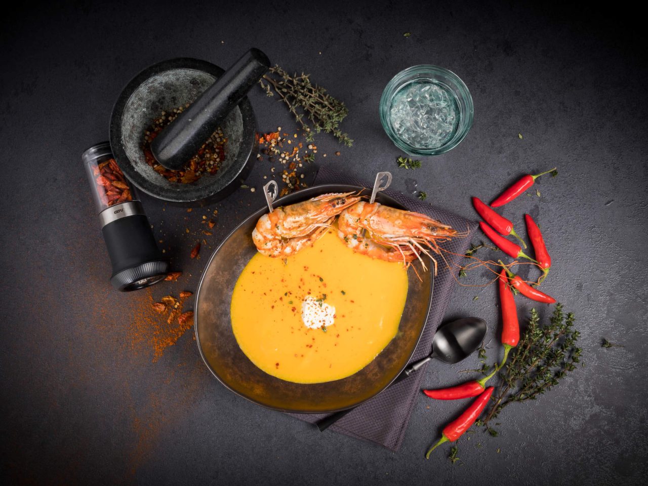Karotten-Chili-Suppe mit gebratener Riesengarnele, Rezept
